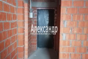 Продам квартиру 1 комнатную с общей площадью 31.7м2, 5/9 эт., на улице Санкт-петербурпушкинский  посёлок шушары московское шоссе, Пушкинский район, г. Посёлок шушары, Санкт-Петербург, Россия, агентство Александр-Недвижимость