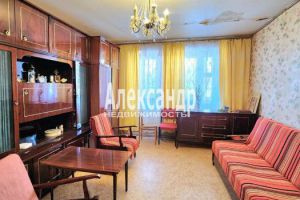 Продам квартиру 3-х комнатную с общей площадью 62.5м2, 3/5 эт., на улице Ленинградская тихвин микро 1а, Тихвинский район, г. Тихвин, Ленинградская обл., Россия, агентство Александр-Недвижимость Продам квартиру 3-х комнатную с общей площадью 62.5м2, 3/5 эт., на улице Ленинградская тихвин микро 1а, Тихвинский район, г. Тихвин, Ленинградская обл., Россия, агентство Александр-Недвижимость