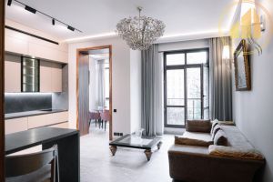 Продам квартиру 3-х комнатную с общей площадью 100м2, 3/6 эт., на улице Староволынская, г. Москва, Москва, Россия, агентство АН GOLDEN CITY