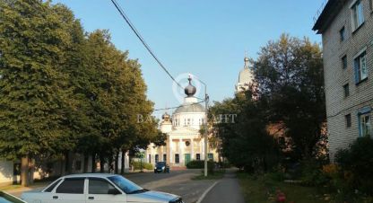 Продам квартиру 2-х комнатную с общей площадью 35.5м2, 3/3 эт., на улице Успенская пл, г. Мышкин, Ярославская обл., Россия, агентство Ваш Вариант. Фотография №1