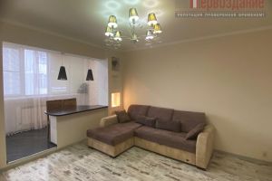Продам квартиру 2-х комнатную с общей площадью 54м2, 5/9 эт., на улице Николая Островского, Советский район, г. Астрахань, Астраханская обл., Россия, агентство Первоздание
