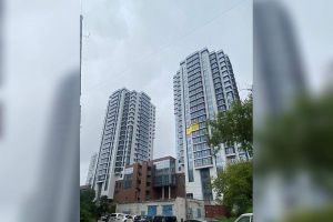 Продам квартиру 1 комнатную с общей площадью 45.5м2, 8/22 эт., на улице Невельского, г. Владивосток, Приморский край, Россия, агентство JCat