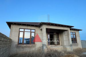 Продам дом 4-х комнатный с общей площадью 260.4м2, на улице Аблякима гафарова, г. Евпатория, Крым авт. респ., Россия, агентство Альфа Недвижимость