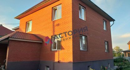 Продам дом 5-ти комнатный с общей площадью 379м2, на улице Малаховская ул, Зареченский район, г. Тула, Тульская обл., Россия, агентство АН Астория. Фотография №1
