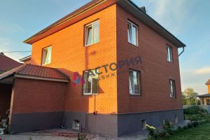 Продам дом 5-ти комнатный с общей площадью 379м2, на улице Малаховская ул, Зареченский район, г. Тула, Тульская обл., Россия, агентство АН Астория