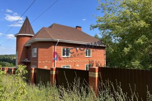 Продам дом 6-ти комнатный с общей площадью 262.7м2, на улице Радужная ул, г. Тула, Тульская обл., Россия, агентство АН Астория