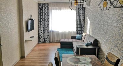 Сдам квартиру 2-х комнатную с общей площадью 55м2, 3/3 эт., на улице Соловьева ул, г. Пестово, Новгородская обл., Россия, агентство ОБЩЕСТВО С ОГРАНИЧЕННОЙ ОТВЕТСТВЕННОСТЬЮ ДОМ24.РУ . Фотография №1