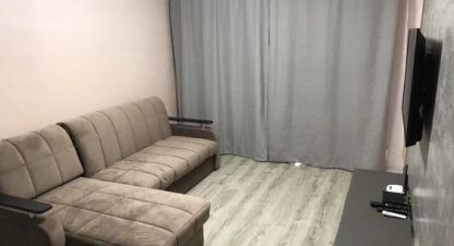 Сдам квартиру 1 комнатную с общей площадью 45м2, 3/5 эт., на улице Гончарова ул, г. Ульяновск, Ульяновская обл., Россия, агентство ОБЩЕСТВО С ОГРАНИЧЕННОЙ ОТВЕТСТВЕННОСТЬЮ ДОМ24.РУ . Фотография №1