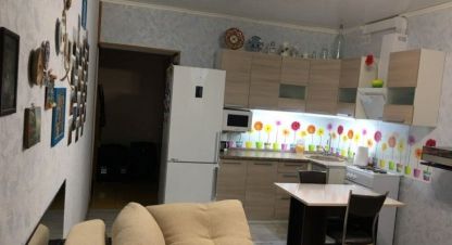 Сдам квартиру 1 комнатную с общей площадью 38м2, 3/5 эт., на улице Пушкина, г. Клинцы, Брянская обл., Россия, агентство ОБЩЕСТВО С ОГРАНИЧЕННОЙ ОТВЕТСТВЕННОСТЬЮ ДОМ24.РУ . Фотография №1