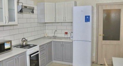 Сдам квартиру 1 комнатную с общей площадью 33м2, 3/5 эт., на улице Советская, г. Шахты, Ростовская обл., Россия, агентство ОБЩЕСТВО С ОГРАНИЧЕННОЙ ОТВЕТСТВЕННОСТЬЮ ДОМ24.РУ . Фотография №1