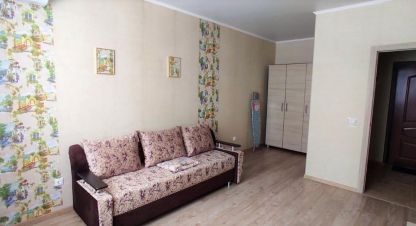 Сдам квартиру 1 комнатную с общей площадью 38м2, 3/9 эт., на улице Афанасия медведева б-р, г. Кореновск, Краснодарский край, Россия, агентство ОБЩЕСТВО С ОГРАНИЧЕННОЙ ОТВЕТСТВЕННОСТЬЮ ДОМ24.РУ . Фотография №1