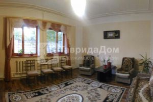 Продам дом 8-ти комнатный с общей площадью 170м2, Крымская район, г. Феодосия , Крым авт. респ., Россия, агентство ТавридаДом.ру