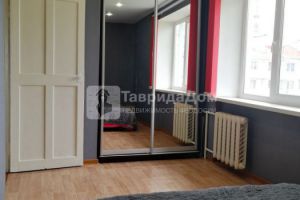 Продам квартиру 2-х комнатную с общей площадью 42м2, 5/5 эт., на улице Тамбовский пер, Крымская район, г. Феодосия , Крым авт. респ., Россия, агентство ТавридаДом.ру
