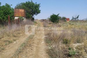 Продам земельный участок, на улице Гвоздичная (радуга тер  спк) ул, Массив степной район, г. Феодосия , Крым авт. респ., Россия, агентство ТавридаДом.ру