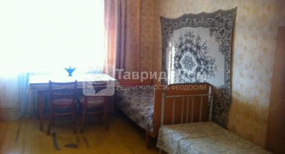 Продам квартиру 2-х комнатную с общей площадью 52м2, 4/5 эт., на улице Дружбы ул, Камыши район, г. Феодосия , Крым авт. респ., Россия, агентство ТавридаДом.ру. Фотография №1