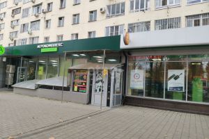 Сдам торговое помещение с общей площадью 700м2, на улице Ставропольская, ЧМР район, г. Краснодар, Краснодарский край, Россия, агентство ООО Этажи - Кубань Коммерция 