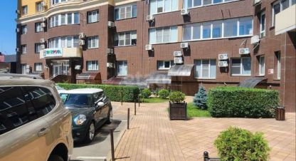 Сдам торговое помещение с общей площадью 228м2, на улице Кожевенная 6 стр, Кожзавод микро район, г. Краснодар, Краснодарский край, Россия, агентство ООО Этажи - Кубань Коммерция . Фотография №1