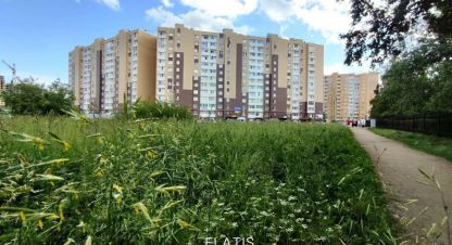 Продам квартиру 2-х комнатную с общей площадью 63.7м2, 5/9 эт., на улице Гусева, Московский район, г. Тверь, Тверская обл., Россия, агентство Флэтис. Фотография №1