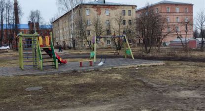 Продам квартиру 1 комнатную с общей площадью 51.1м2, 4/4 эт., на улице Советский проезд, г. Южа, Ивановская обл., Россия, агентство Сервис по недвижимости ИМЛС. Фотография №1