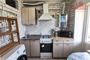 Продам квартиру 1 комнатную с общей площадью 28.6м2, 5/5 эт., на улице Набережная Приволжского затона, г. Астрахань, Астраханская обл., Россия, агентство Альянс