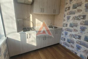 Продам квартиру 3-х комнатную с общей площадью 58.1м2, 1/5 эт., на улице Боевая, Советский район, г. Астрахань, Астраханская обл., Россия, агентство Delta Home