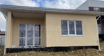 Продам дом 3-х комнатный с общей площадью 81.7м2, на улице 2-я линия, Нахимовский район, г. Севастополь, Крым авт. респ., Россия, агентство Херсонес Недвижимость. Фотография №1
