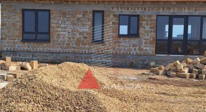 Продам дом 3-х комнатный с общей площадью 105м2, г. Молочное, Крым авт. респ., Россия, агентство Альфа Недвижимость. Фотография №1