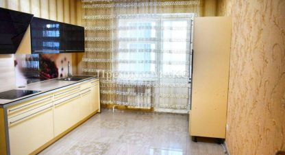 Продам квартиру 1 комнатную с общей площадью 63м2, 3/12 эт., на улице Чапаева, г. Нижневартовск, Ханты-Мансийский авт. окр., Россия, агентство Премиум Макс. Фотография №1