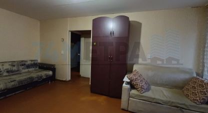 Сдам квартиру 2-х комнатную с общей площадью 47м2, 2/5 эт., на улице 60 лет октября ул, Металлургический район район, г. Челябинск, Челябинская обл., Россия, агентство 74 метра. Фотография №1