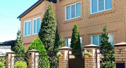 Продам дом 6-ти комнатный с общей площадью 433м2, с земельным участком общей площадью 13 соток, на улице пер.Солнечный, г. Северская ст-ца, Краснодарский край, Россия. Фотография №1