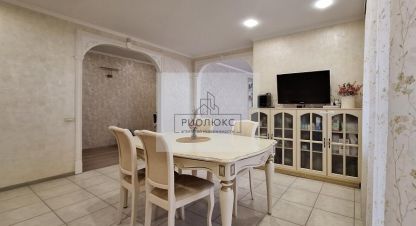 Продаётся 4-х комнатная квартира в г. Магнитогорск. Фотография №6