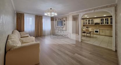 Купить квартиру 4-х комнатную, 146 кв. м., Россия, г. Магнитогорск. Фотография №8