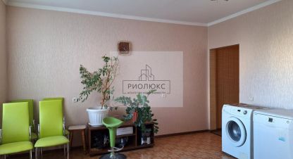 Купить квартиру 3-х комнатную, 129.3 кв. м., Россия, г. Магнитогорск. Фотография №9