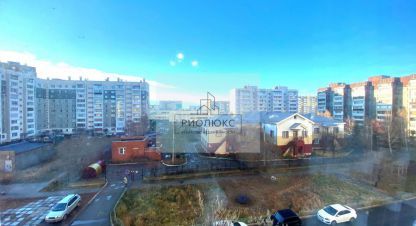 Купить квартиру 2-х комнатную, 74.9 кв. м., Россия, г. Магнитогорск. Фотография №9