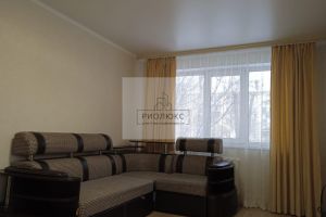 Продам квартиру 1 комнатную с общей площадью 30м2, 1/5 эт., на улице Карла Маркса пр-кт, Правобережный район, г. Магнитогорск, Челябинская обл., Россия, агентство РиоЛюкс
