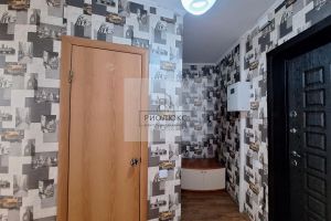 Продам квартиру 1 комнатную с общей площадью 33м2, 3/10 эт., на улице Зеленый лог, Орджоникидзевский район, г. Магнитогорск, Челябинская обл., Россия, агентство РиоЛюкс