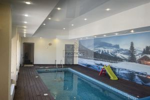Продам дом 8-ти комнатный с общей площадью 301.4м2, на улице Молодежная, г. Зелёная поляна, Башкортостан респ., Россия, агентство РиоЛюкс