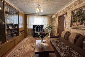 Продам квартиру 3-х комнатную с общей площадью 50.2м2, 2/2 эт., на улице Величко, г. Ахтубинск, Астраханская обл., Россия, агентство Ваш Дом