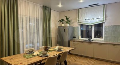 Продам дом 5-ти комнатный с общей площадью 176.7м2, на улице Октябрьская 1а, г. Свердлова им пос, Ленинградская обл., Россия, агентство ТЕРРАСА. Фотография №1