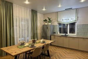 Продам дом 5-ти комнатный с общей площадью 176.7м2, на улице Октябрьская 1а, г. Свердлова им пос, Ленинградская обл., Россия, агентство ТЕРРАСА