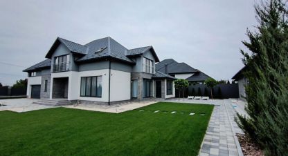 Продам квартиру 4-х комнатную с общей площадью 340м2/2 эт., г. Полтава , Полтавская обл., Украина, агентство Дом 24. Фотография №1
