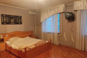 Продам квартиру 3-х комнатную с общей площадью 120м2, 5/10 эт., на улице Согласия ул, Ленинский район, г. Ростов-на-Дону, Ростовская обл., Россия, агентство Интернет-партнер