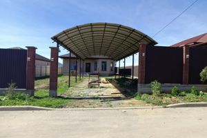 Продам дом 3-х комнатный с общей площадью 90м2, на улице Тверская ул, г. Перевальное , Крым авт. респ., Россия, агентство Интернет-партнер