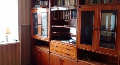 Продам квартиру 2-х комнатную с общей площадью 57.4м2, 4/5 эт., на улице Дружбы, г. Феодосия , Крым авт. респ., Россия, агентство АН Метр Крым Сочи. Фотография №1