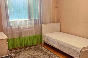 Сдам квартиру 2-х комнатную с общей площадью 52м2, 8/9 эт., на улице Им дзержинского, Прикубанский район, г. Краснодар, Краснодарский край, Россия, агентство Недвижимость аренда