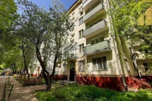 Продам квартиру 1 комнатную с общей площадью 32м2, 3/5 эт., на улице Ломоносовский, г. Москва, Москва, Россия, агентство АН GOLDEN CITY