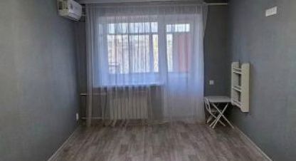 Продам квартиру 1 комнатную с общей площадью 31м2, 5/5 эт., на улице Шаумяна, Восточный район, г. Таганрог, Ростовская обл., Россия, агентство агентство недвижимости Мир Жилья . Фотография №1
