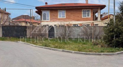Продам дом 4-х комнатный с общей площадью 247м2, г. Севастополь, Крым авт. респ., Россия, агентство ООО Ренессанс Крым. Фотография №1