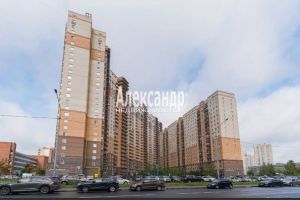 Продам квартиру 2-х комнатную с общей площадью 54м2, 12/18 эт., на улице Учительская ул, Калининский район, г. Санкт-Петербург, Санкт-Петербург, Россия, агентство Интернет-партнер