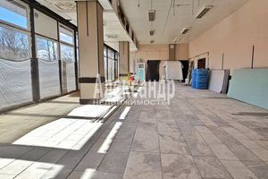 Сдам торговое помещение с общей площадью 250м2, на улице Выборгское ш, г. Каменногорск, Ленинградская обл., Россия, агентство Интернет-партнер
